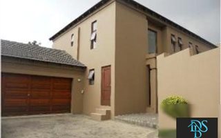 4 Bedroom Cluster in Bryanston