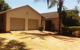 3 Bedroom House in Impala Park
