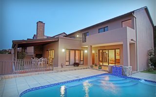 4 Bedroom House in Roodekrans