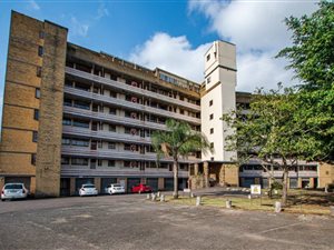 1 Bed Apartment in Pinetown Central