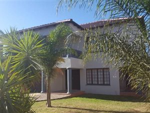 3 Bed House in Zinniaville