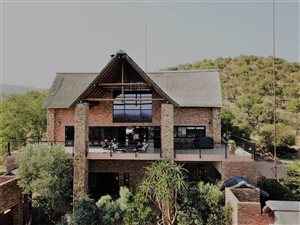 4 Bed House in Mabalingwe Nature Reserve