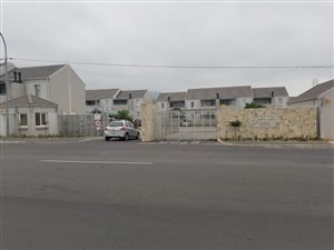 2 Bed Apartment in Klein Nederburg