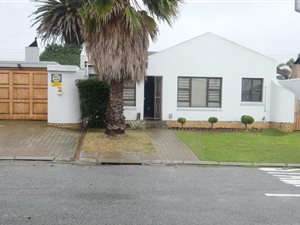 3 Bed House in Oakglen
