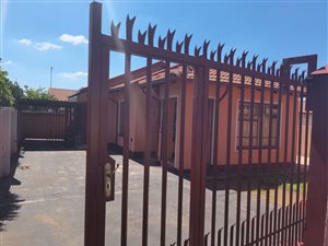 3 Bed House in Mabopane