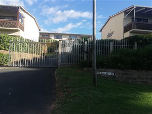 2 Bed Apartment in Umtentweni