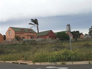 738 m² Land available in Vredenburg