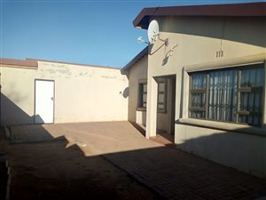 2 Bed House in Sebokeng Zone 14