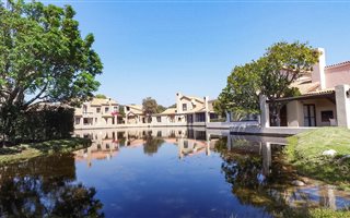 3 Bedroom Apartment in Seaside Longships