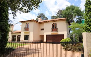 3 Bedroom House in Country Lane Estate