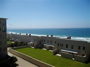 2 Bed Apartment in Diaz Beach