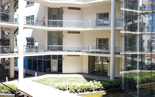 315 m² Commercial space in Houghton Estate