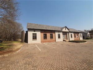 140 m² Commercial space in Eldoraigne