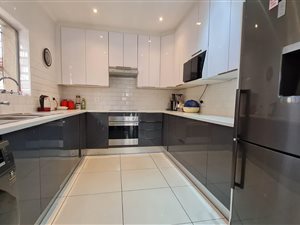 3 Bed House in Brixton