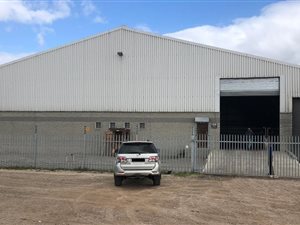 2100 m² Commercial space in Philippi