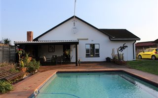 3 Bedroom House in Arboretum