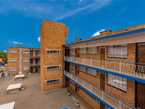 2 Bed Apartment in Florida Park