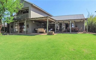 6 Bedroom House in The Coves