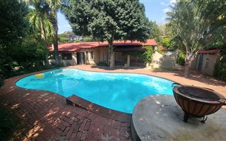 4 Bedroom House in Florauna