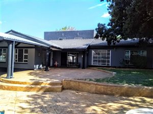 5 Bed House in Oriel