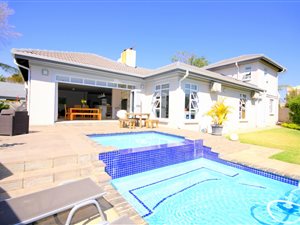 4 Bed House in Silver Lakes Golf Estate