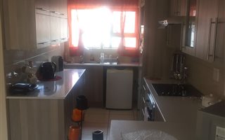 2 Bedroom Apartment in Nimrod Park