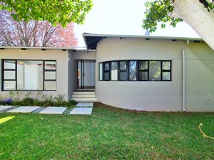 3 Bed House in Sydenham