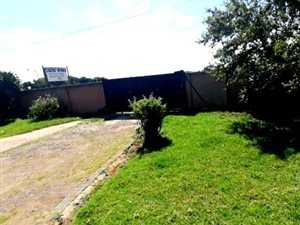 1000 m² Commercial space in Rynfield