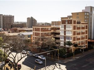1.5 Bed Flat in Sunnyside