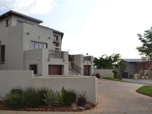 5 Bed House in Olympus AH