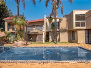 5 Bed House in Kloofendal