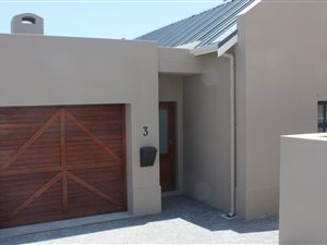 3 Bed House in Graanendal