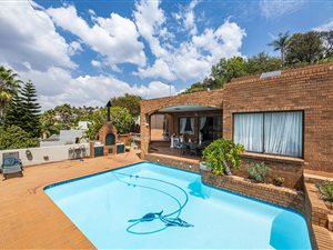 4 Bed House in Glenvista