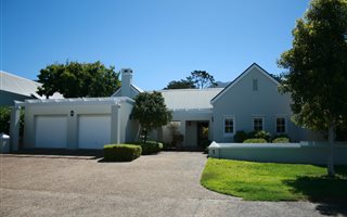 3 Bedroom House in Steenberg Golf Estate