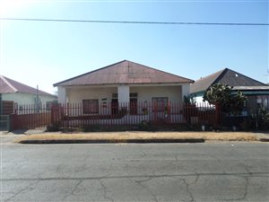4 Bed House in Geduld