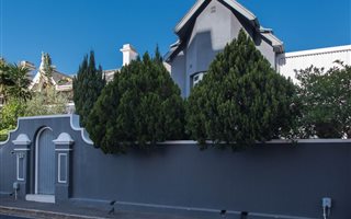 4 Bedroom House in Sea Point