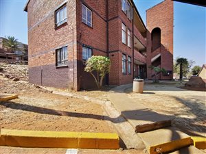 2 Bed Apartment in Laudium