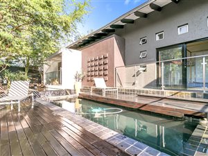 3 Bed House in Cedar Lakes