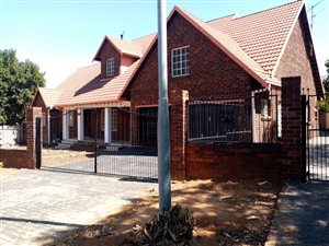 2 Bed Garden Cottage in Fleurhof
