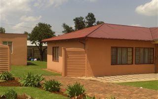 3 Bedroom House in Vanderbijlpark CW6