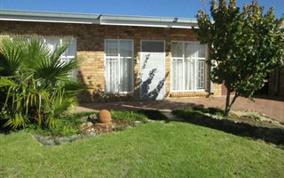 2 Bedroom Townhouse in Senekal