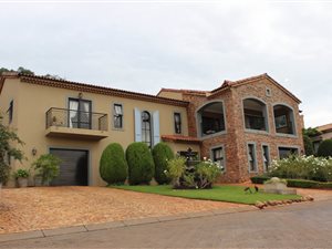 3 Bed House in Estate D Afrique