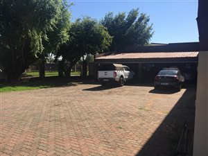 1100 m² Industrial space in Brakpan North