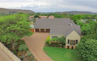 4 Bedroom House in Poortview