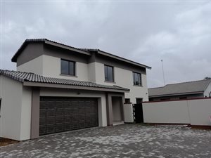 3 Bed Cluster in Benoni AH