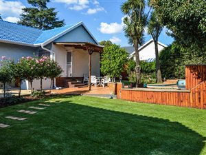 3 Bed House in Highway Gardens