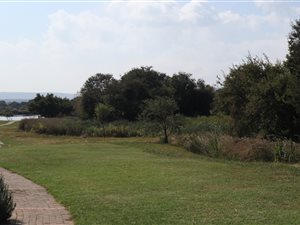1198 m² Land available in Hazeldean (Silverlakes Surroundings)