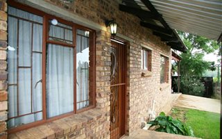 2 Bedroom House in Lydenburg