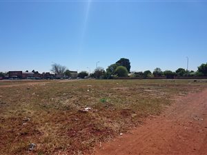 1544 m² Land available in Carletonville