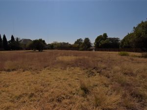 289 m² Land available in North Riding AH